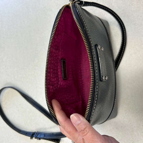 Kate spade black leather crossbody purse with pink lining. - Picture 3 of 10